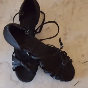 Ballroom dance shoes
